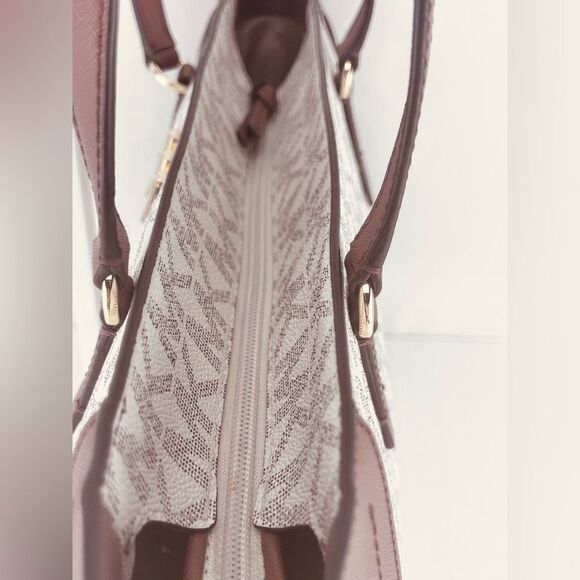 Michael Michael Kors Sylvia Signature Medium Tote - Picture 6 of 11